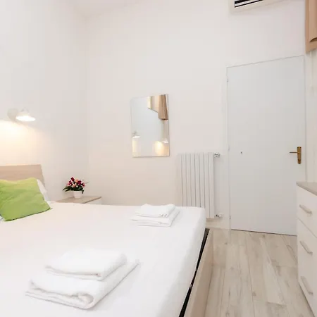 Vivimihome - Duomo Cioffi House Residence Milan Extérieur photo